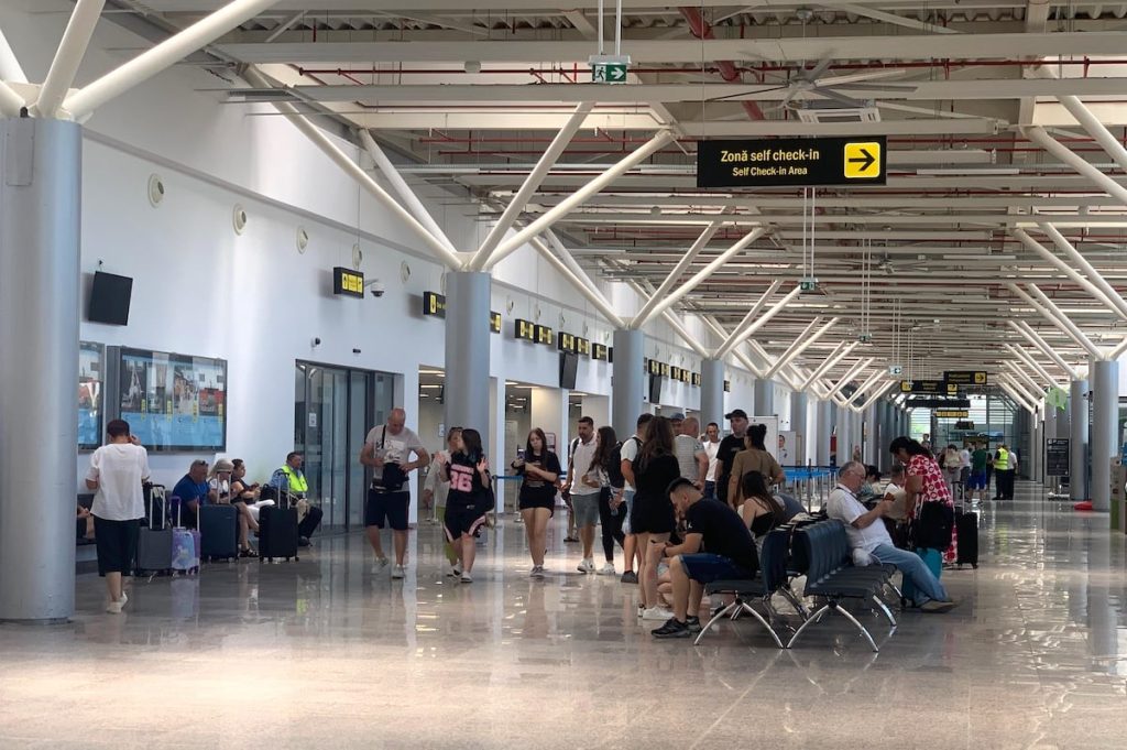 calatori-aeroport-dlj5.jpeg