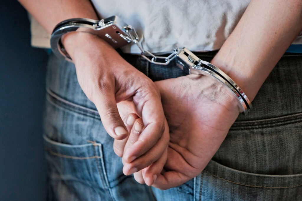 [ad_1] Un bărbat din Galați, care a plătit o femeie cu 200 de lei pentru servicii sexuale, a ucis-o ulterior și i-a furat banii