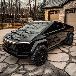 Tesla retrage 6.000 de Cybertruck-uri din rețeaua dealerilor din cauza unui motiv incredibil