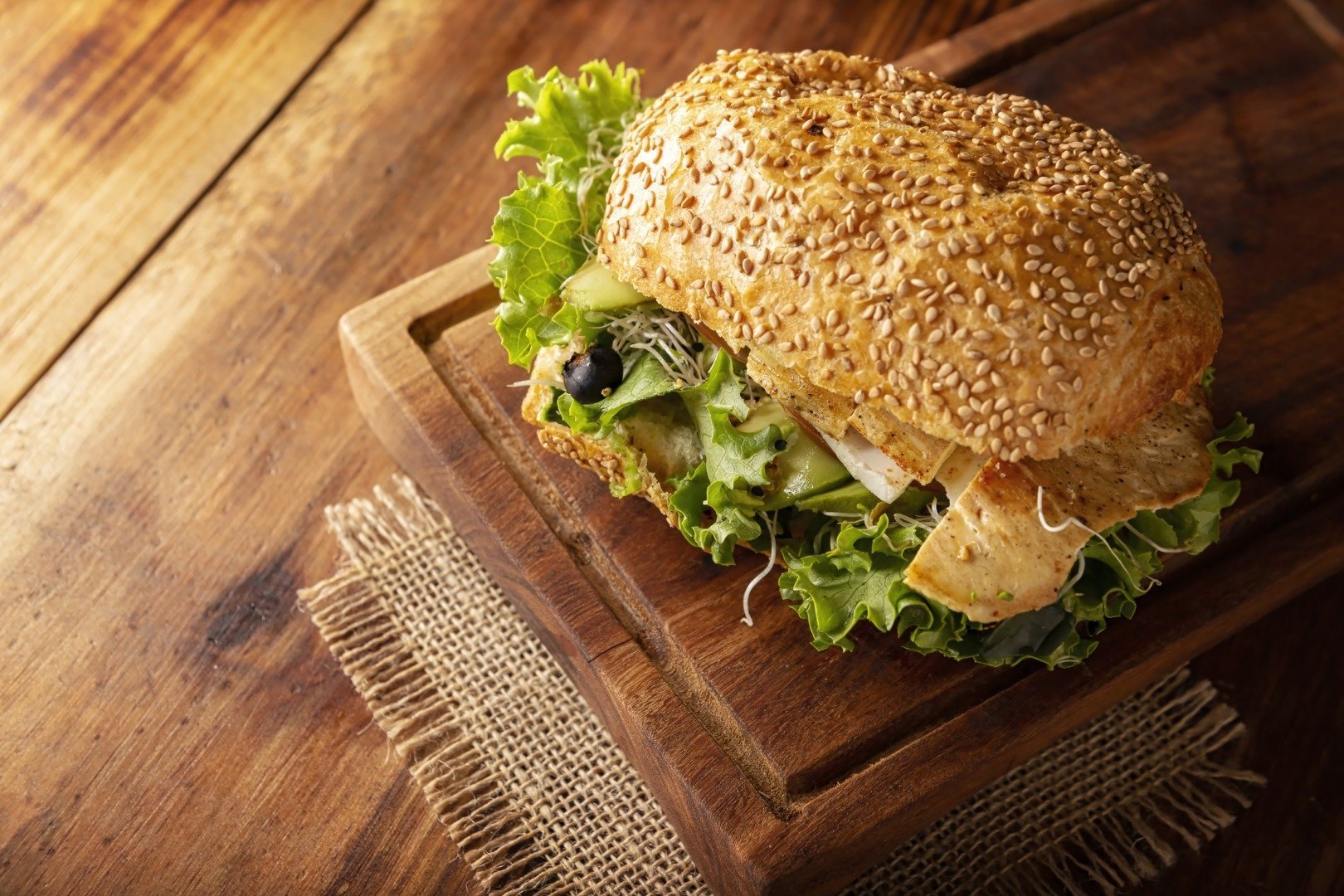Top 25 cele mai delicioase sandvișuri din lume: de la pan bagnat franțuzesc la smørrebrød danez și banh mì vietnamez