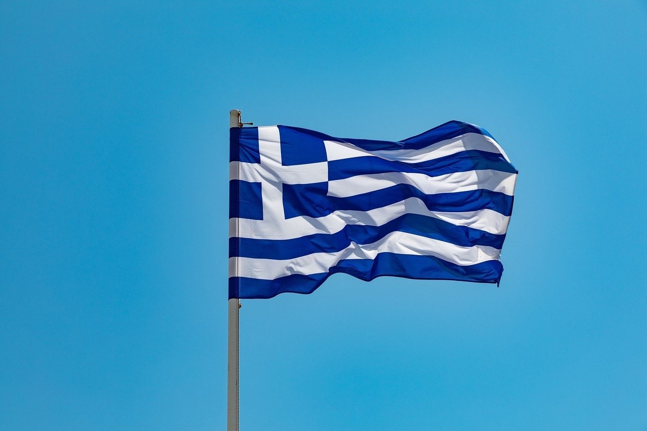 Grecia intensifică lupta împotriva armelor ilegale după ce două persoane și-au pierdut viața într-un schimb de focuri între familii rivale în Creta