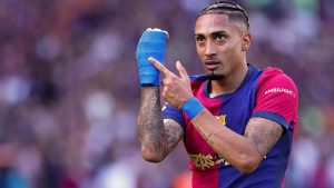 Barcelona primește o propunere de 120 de milioane de euro din Premier League pentru Raphinha.