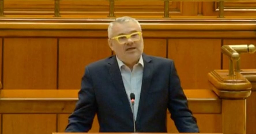 Gigel Știrbu, liberalul, solicită lui Cătălin Drulă să se retragă urgent din cursa pentru Primăria București, avertizând că altfel Capitala riscă să cadă în mâinile clanurilor sau extremiștilor