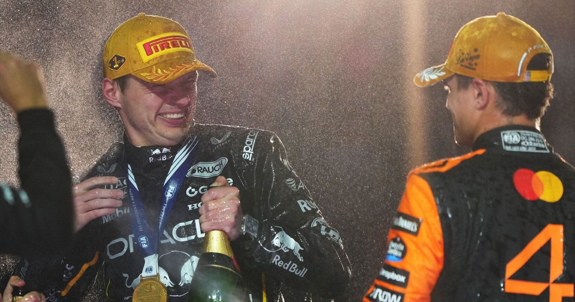 [ad_1] Max Verstappen a obținut a șasea victorie a sezonului în Formula 1, după ce a făcut o cursă impecabilă pe circuitul stradal din Las Vegas