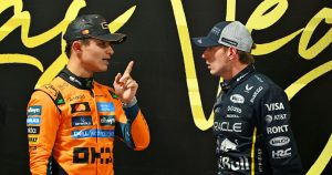 Iată o reformulare posibilă a titlului: “Max Verstappen abandonnează cursa pentru titlul de campion în Formula 1? Declarația surpriză după sesiunea de calificări de la cursa de la Circuitul din Qatar”. 

Sau, alternativ: “Se retrage Max Verstappen din lupta pentru titlul mondial în Formula 1? Anunțul neașteptat făcut după calificările de la etapa din Qatar”.