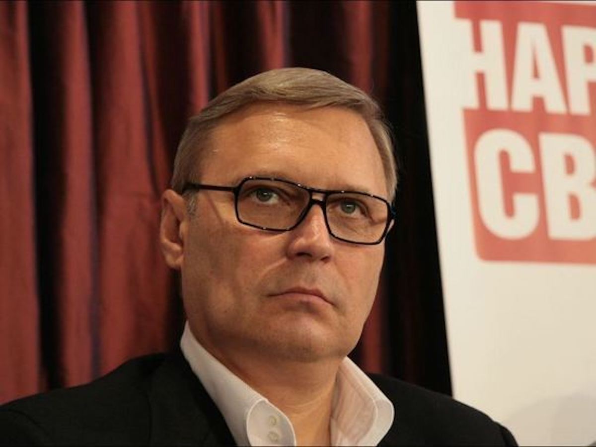 [ad_1] Fostul premier rus Mihail Kasianov și economistul Serghei Guriev, amândoi incluși în lista persoanelor care primesc sprijin din partea unor forțe externe, au fost plasati pe „lista persoanelor implicate în activități teroriste și extremiste”, a anunțat publicația RBC, citând informații de pe site-ul agenției guvernamentale pentru monitorizarea financiară