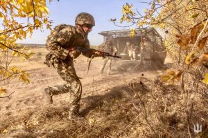 Cel puțin 17 cetățeni sud-africani rămân blocați în zona Donbas și solicită sprijin din partea guvernului după ce s-au implicat în conflictul dintre Rusia și Ucraina