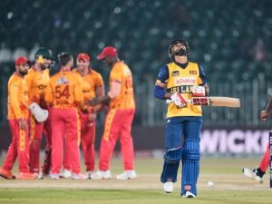 Echipa Sri Lanka a suferit o înfrângere umilitoare în fața Zimbabwe, fiind eliminată pentru doar 95 de puncte. Căpitanul Zimbabwe, Sikandar Raza, a condus atacul câștigător cu o lovitură de 47 de puncte.