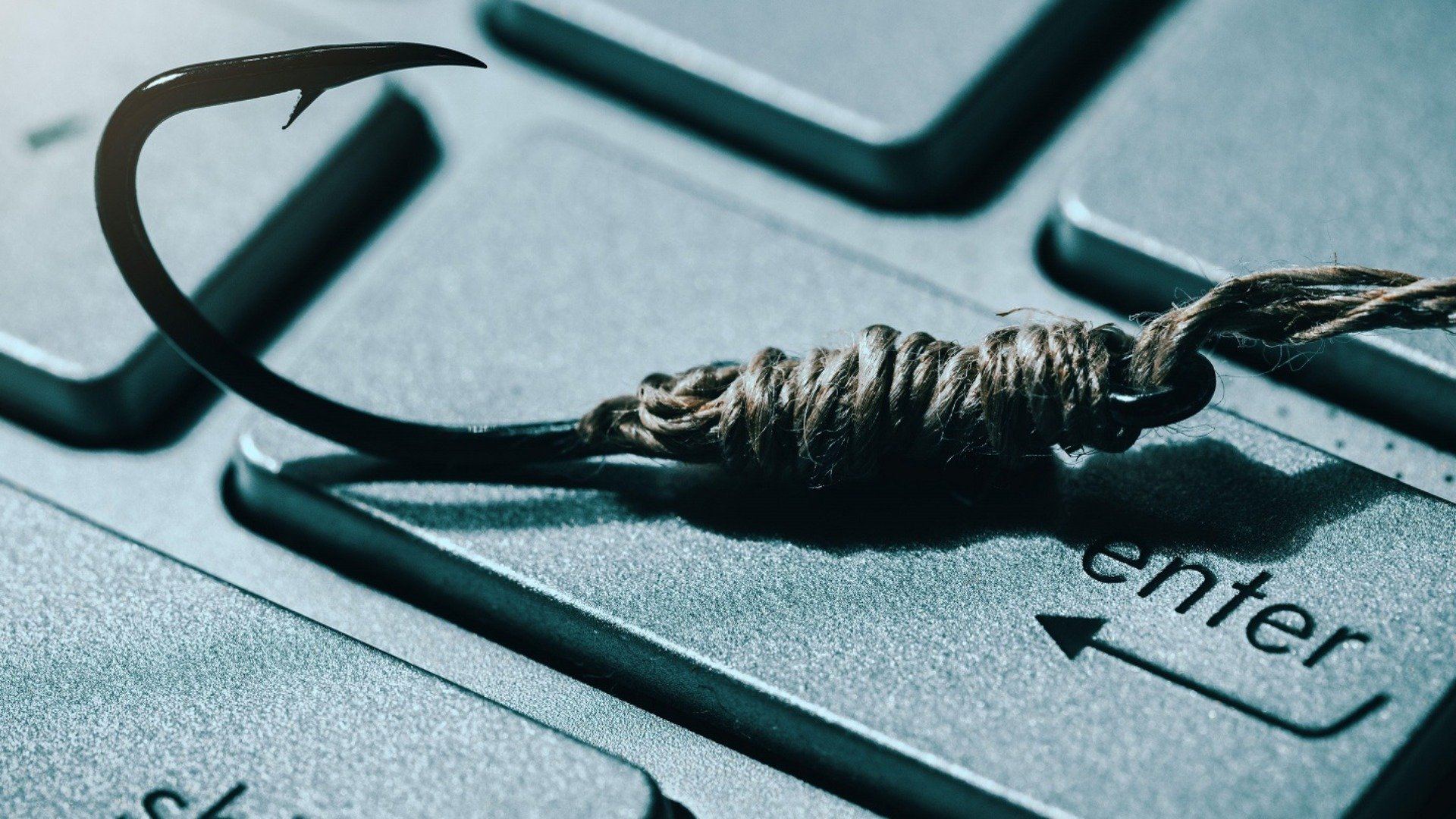 [ad_1] Recent, o nouă tehnică de phishing vizează utilizatorii Microsoft 365, evidențiind evoluția rapidă a amenințărilor cibernetice și adaptabilitatea infractorilor online