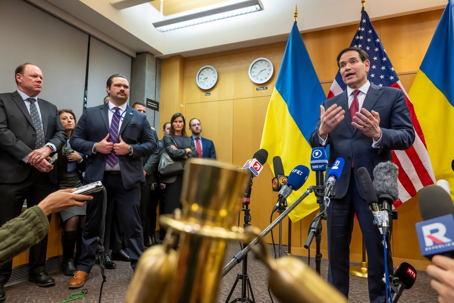 [ad_1] Negocierile de duminică de la Geneva, în cadrul cărora s-a discutat un plan pentru încheierea conflictului din Ucraina, au fost considerate un succes atât de către Statele Unite, cât și de Ucraina