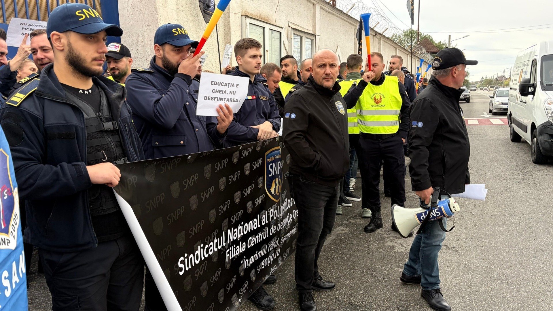 Sindicatele anunță demonstrații în penitenciarele din întreaga țară / Personalul penitenciar nu acceptă schimbări ale pensiilor speciale ale militarilor