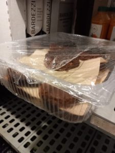 Videoclip: Două localuri populare din Constanța au fost sancționate și închise de autoritățile pentru protecția consumatorilor