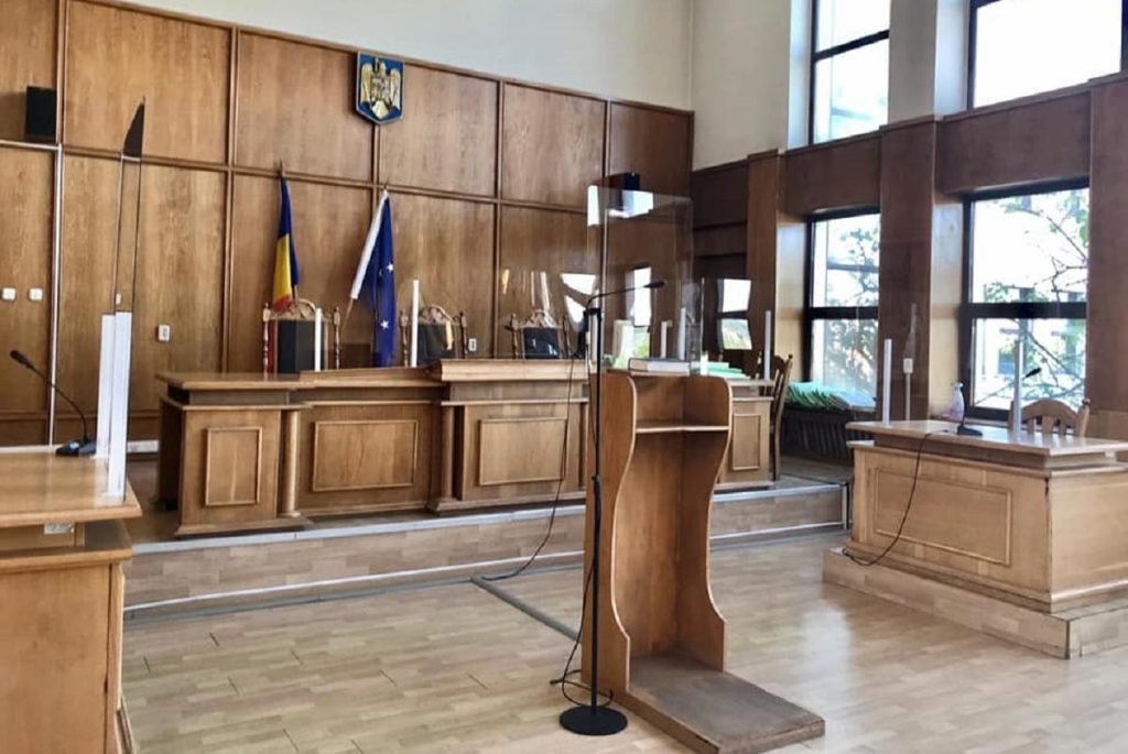 Surse: Coaliția de guvernare ajunge la un acord privind al treilea set de măsuri și pensiile speciale / Nicușor Dan negociază ultimele detalii cu magistrații marți / În absența unui acord, se aprobă forma inițială a proiectului