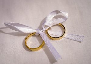 Curtea Supremă a Statelor Unite refuză să anuleze decizia istorică ce legalizează căsătoriile între persoanele de același sex