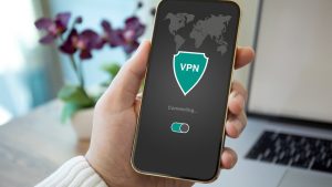Este necesar un VPN pe telefon? Beneficii și pericole chiar acum