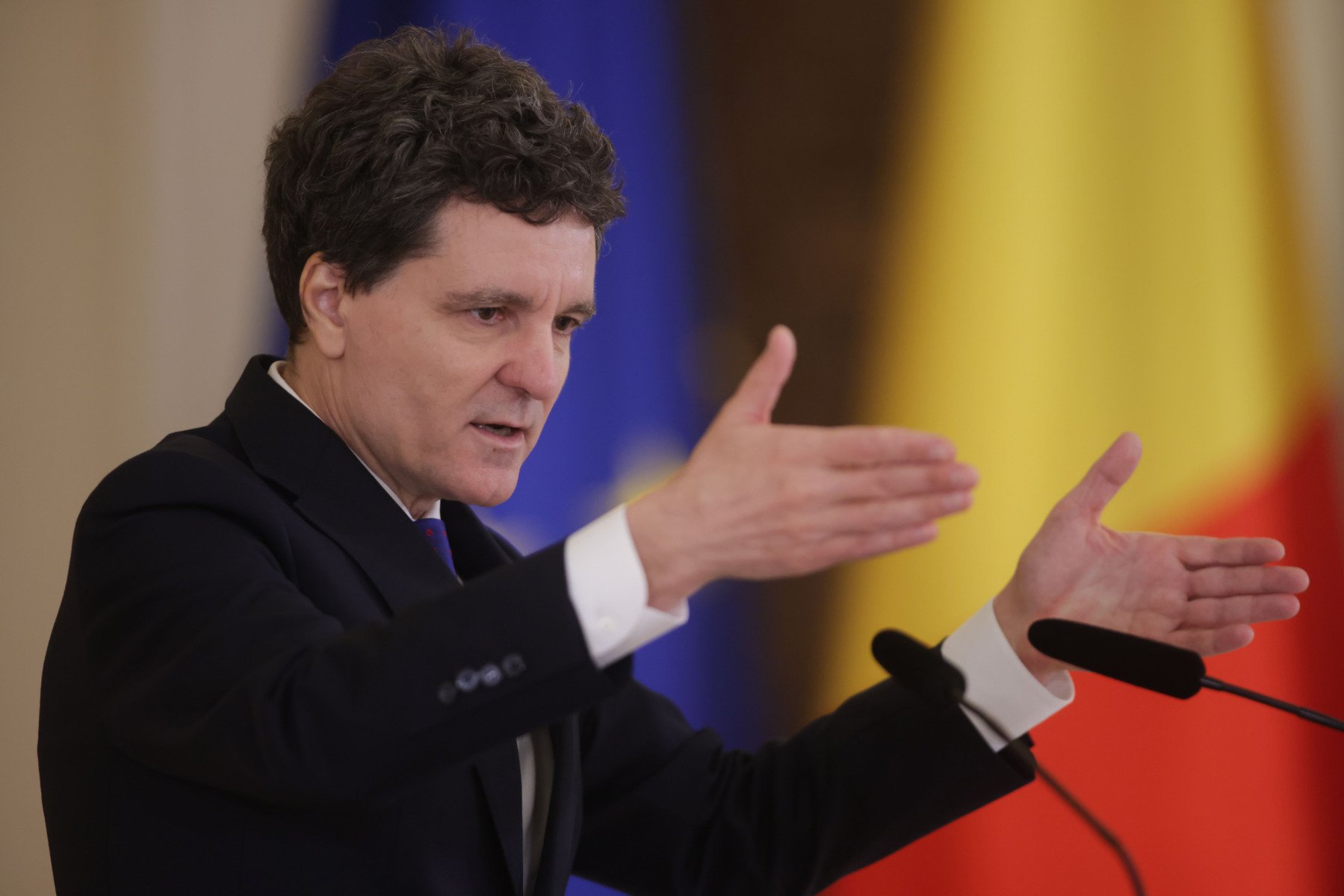 Nicușor Dan își anunță declarațiile înainte de summitul informal al UE: Miza pe competitivitate în fața provocărilor europene Primarul general al Capitalei, Nicușor Dan, se pregătește pentru unul dintre cele mai importante evenimente europene ale începutului de an