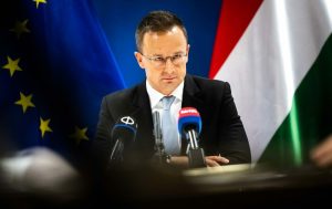 Péter Szijjártó, ministrul ungar, afirmă că în 2026 nu va fi permisă intrarea niciunui migrant în Ungaria și nu vor fi alocați bani pentru alte rute de imigrație