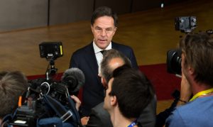 Mark Rutte respinge posibilitatea aderării Ucrainei la NATO, dar solicită asigurări solide de securitate pentru Kiev