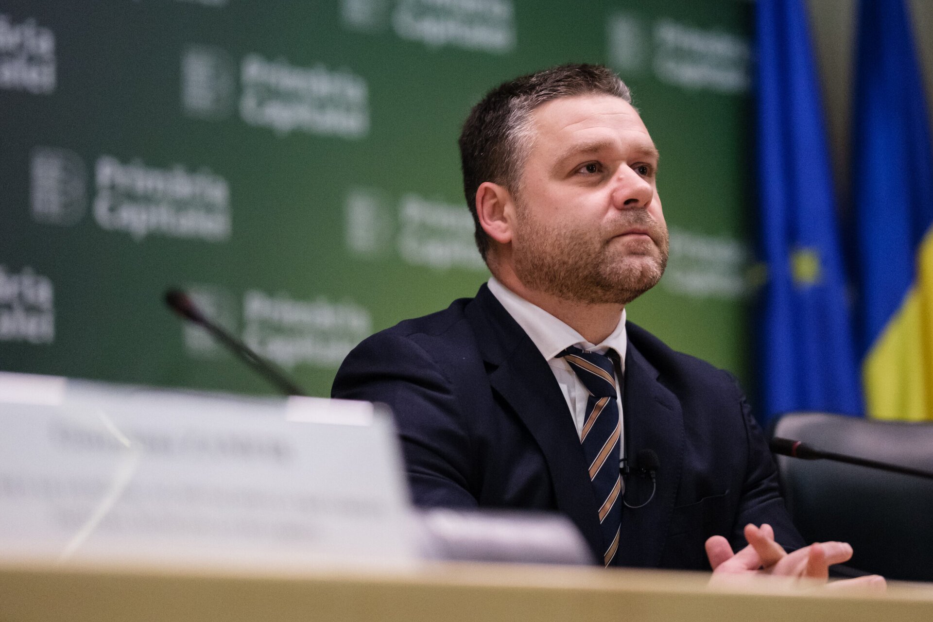Primarul general al Capitalei, Ciprian Ciucu, a fost protagonistul recentului scandal despre integritate și transparență în administrație, după ce informații apărute în presa locală auIndicționat că edilul ar fi prezentat în mod fals un titlu academic în CV-ul său oficial