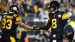 Aaron Rodgers, Steelers înving Dolphins cu ajutorul jucătorilor respinși