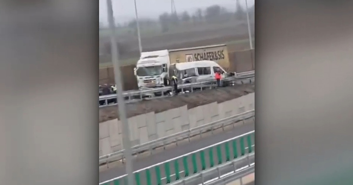 Accident pe noul tronson al Autostrăzii Moldovei, în prima oră de la deschiderea circulației