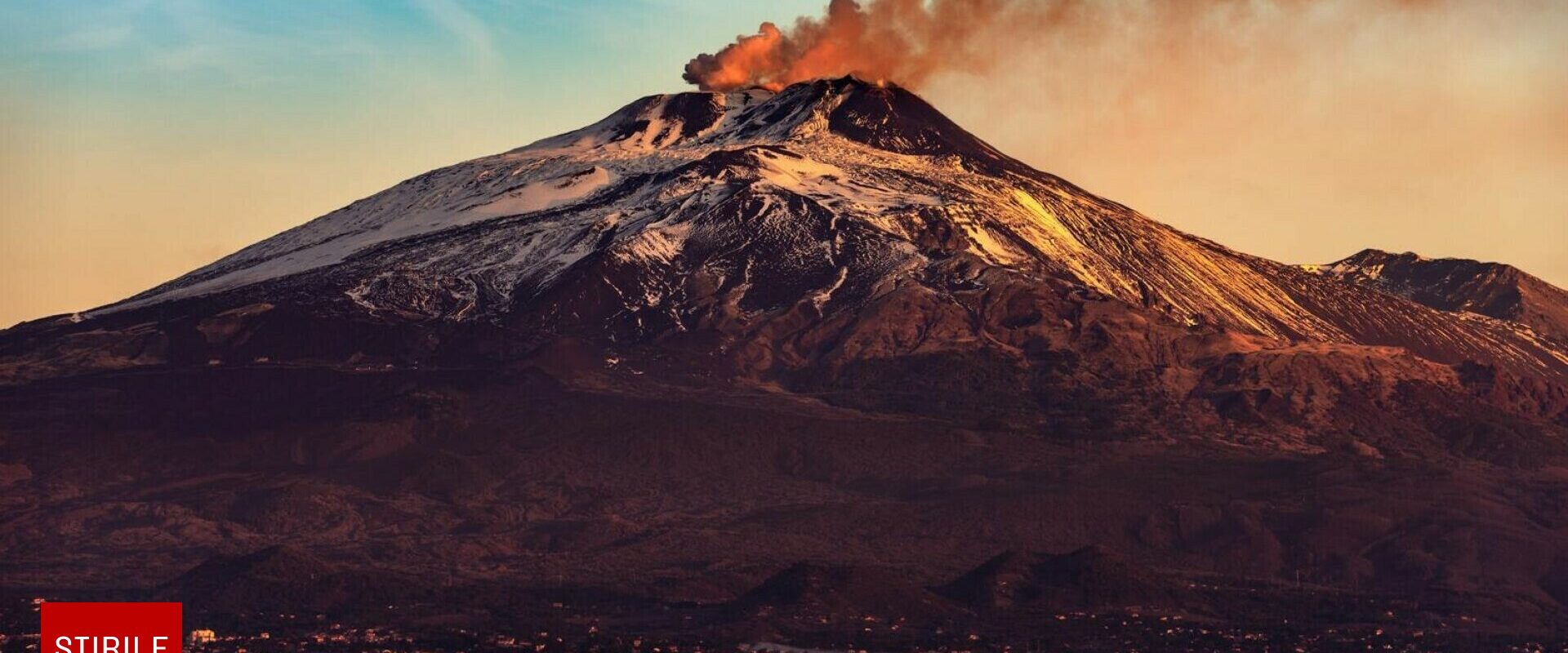 Vulcanul Etna prezintă noi semne de activitate. Autoritățile italiene cresc temporar nivelul de alertă