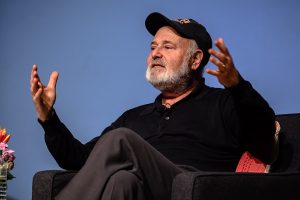 Ancheta îi vizează pe regizorul Rob Reiner și soția sa, găsiți morți în Los Angeles.