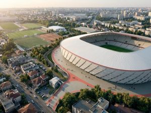 Sectorul 2 aprobă alocarea a 25 de milioane de euro din bugetul local pentru cofinanțarea Arenei Dinamo, în timp ce USR critică decizia ca fiind disproporționată; proiect național al Ministerului de Interne, realizat prin Compania Națională de Investiții, cu finalizare estimată pentru 2028; contribuție de peste două ori și jumătate mai mare decât pentru Pasajul Doamna Ghica