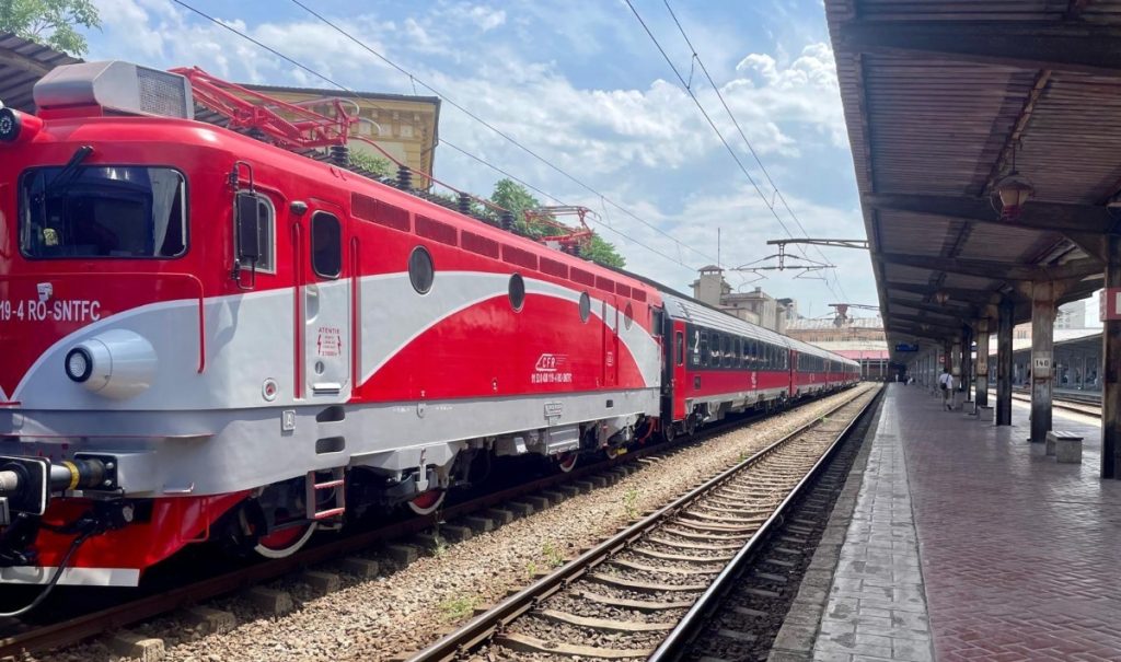 CFR Călători elimină anumite trenuri InterCity pe traseele dintre București și Suceava, precum și între București și Iași | Revista specializată în transport feroviar