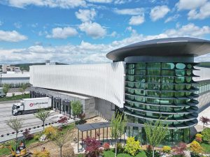 Carmistin, lider în carne de pasăre, controlează familia Paraschiv și a luat un credit…