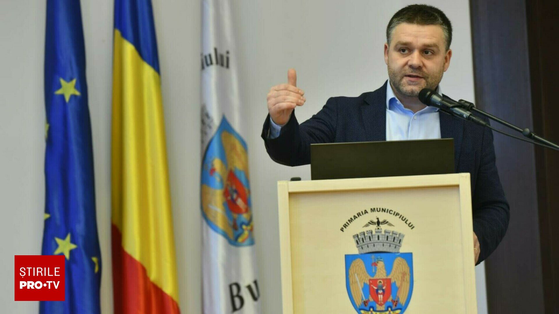 Ciucu reduce fonduri pentru a salva Bucureștiul de la faliment.