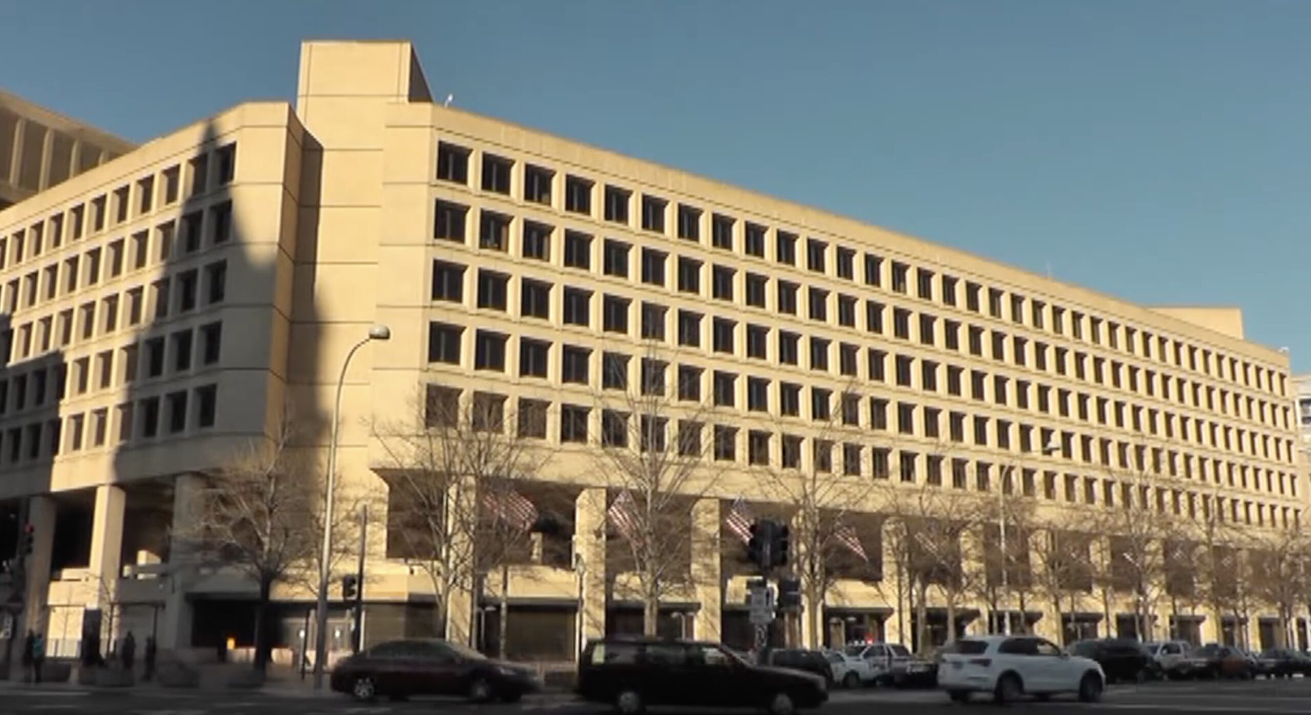 FBI închide definitiv sediul emblematic din fostul complex Hoover din Washington”