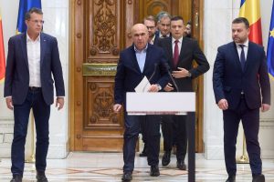 Coaliția a încheiat un acord privind salariul minim și impozitul minim pe cifra de afaceri.