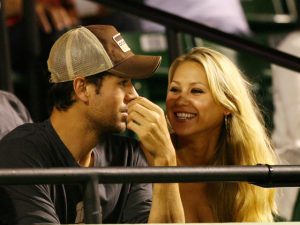 Cuplul Anna Kournikova și Enrique Iglesias așteaptă al patrulea copil.