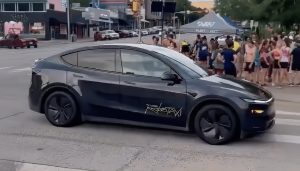 Tesla Robotaxi fără șofer pe străzile din Texas, o victorie majoră pentru Musk în 2025