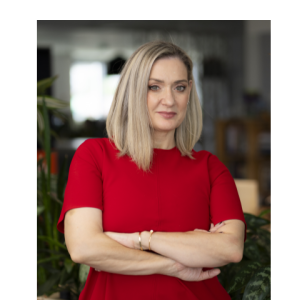 Banca ING reinventează noțiunea de cont curent și lansează trei categorii de oferte complete: ING Go, More și Extra, care oferă multiple avantaje.