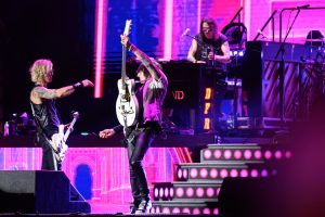 Guns N’ Roses lansează două piese noi