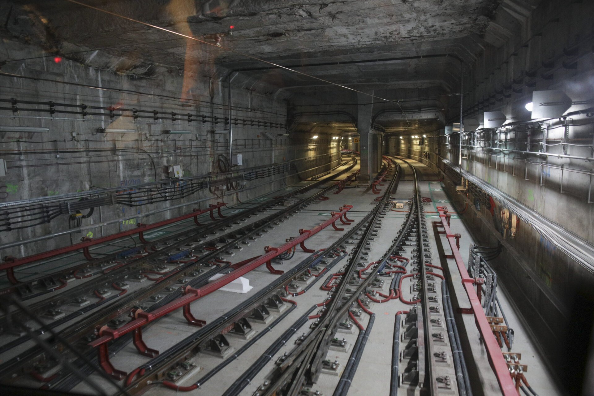 Caz neobișnuit la Metrorex: Tribunalul obligă compania să despăgubească cu zeci de mii de euro un angajat implicat în acte de corupție | ClubFeroviar