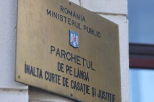 Zeci de persoane se prezintă la Parchetul General pentru a sesiza posibile nereguli în procesul electoral de anul trecut / Instanța nu primește vizitatori în cadrul activităților sale