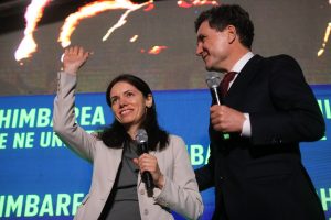 Mirabela Grădinaru a ales o altă secție de votare față de Nicușor Dan, indicând un domiciliu diferit în actul de identitate / Liderul: „Așteptăm un răspuns, nu există probleme în familie”