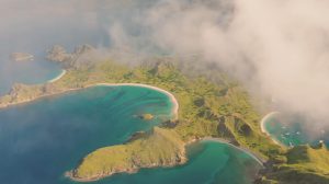 O familie spaniolă în vacanță în Indonesia dispare după ce ambarcațiunea turistică s-a scufundat în mare”