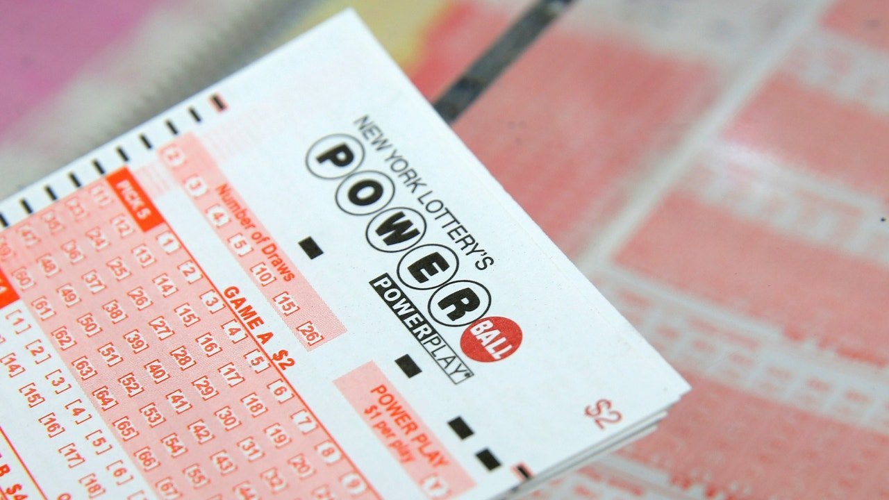 Jackpotul Powerball a ajuns la 740 de milioane de dolari