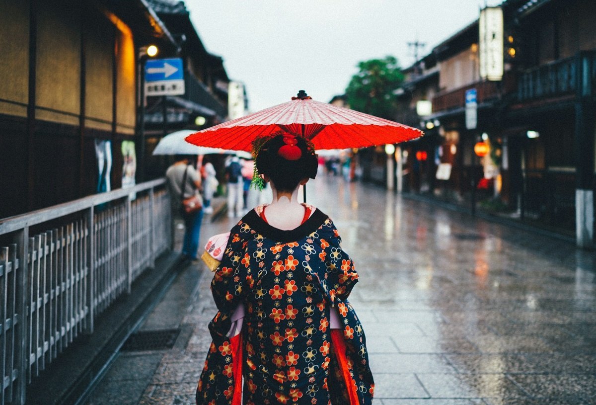 Guvernul japonez înregistrează cele mai mari contribuții financiare din partea persoanelor în vârstă fără descendenți, pe fondul creșterii ratei de mortalitate cauzate de populația îmbătrânită