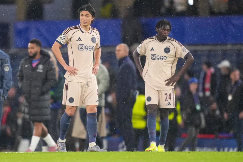 Kieft en Janssen laken opstelling Ajax in Baku: 'Ik vind het waanzin'