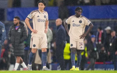 Kieft en Janssen laken opstelling Ajax in Baku: 'Ik vind het waanzin'