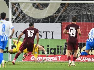 Meciul Universitatea Craiova – CFR Cluj, pe DGS 1, de la 20:30, în direct.