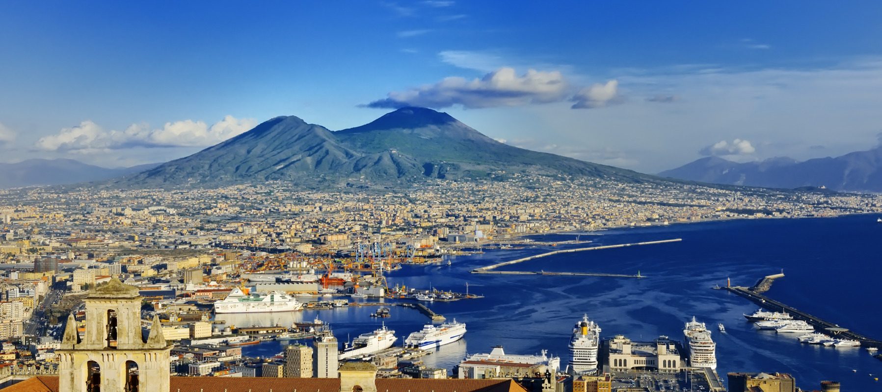 Napoli-Tanialerro-Dreamstime.jpg