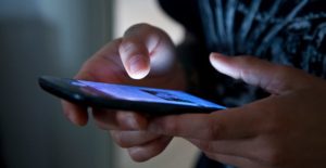 Cum să faci transfer rapid pe telefon și să controlezi camera de la distanță prin aplicație