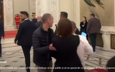 Organizații neguvernamentale și jurnaliști acuză guvernarea Bolojan de a fi