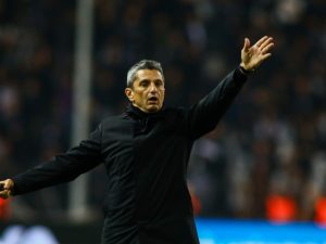 PAOK a câștigat dramatic meciul în 10 oameni cu un gol în minutul 90.